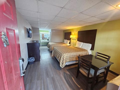 Standard Double Room | Iron/ironing board, free WiFi, bed sheets