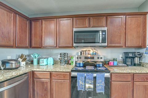 House (2 Bedrooms) | Interior