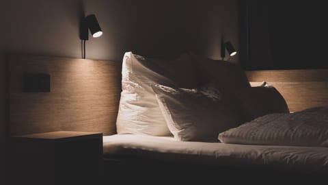 Comfort Double Room | Free minibar, laptop workspace, free WiFi, bed sheets