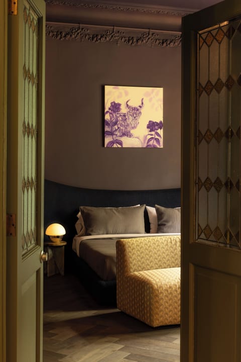 Deluxe Room, Balcony, City View | In-room dining