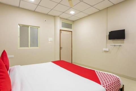 Iron/ironing board, WiFi (free)