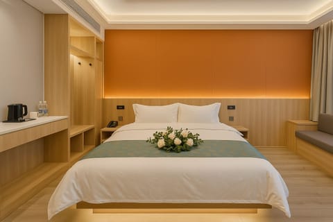 Business Double Room | Memory foam beds, desk, laptop workspace, free WiFi