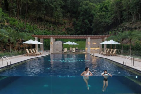 Outdoor pool, open 9:00 AM to 5:00 PM, sun loungers