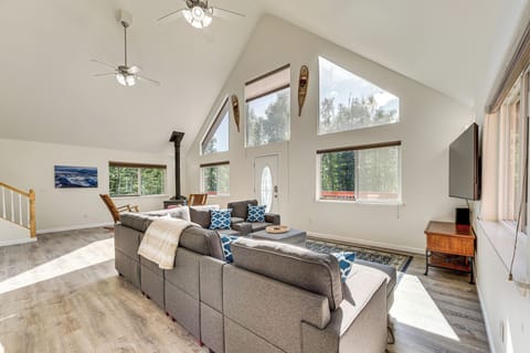 House (4 Bedrooms) | Interior