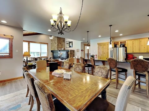 House (3 Bedrooms) | Property amenity