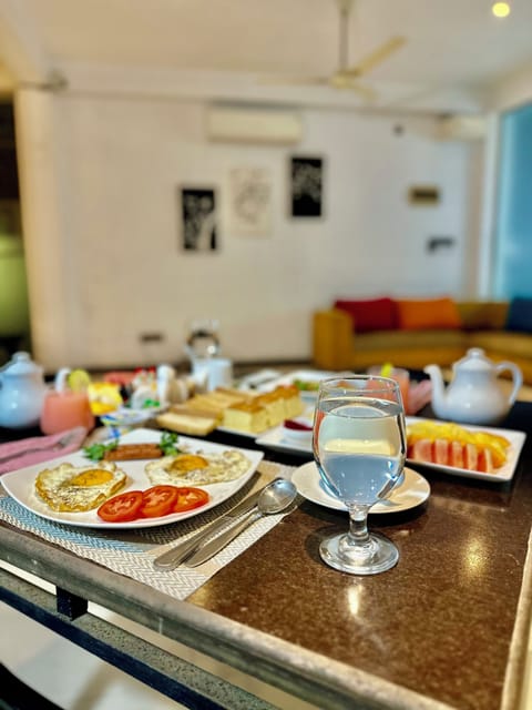 Daily full breakfast for a fee
