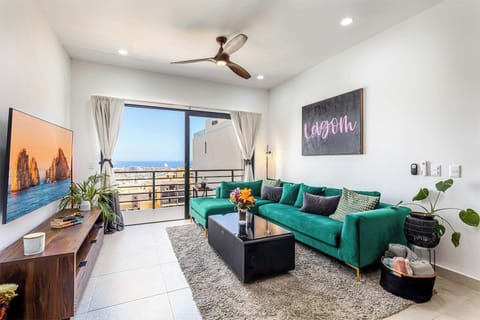 Apartment, Multiple Beds, Balcony, Ocean View (HD3-202) | Living area | 42-inch flat-screen TV with digital channels