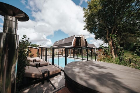 House | Balcony