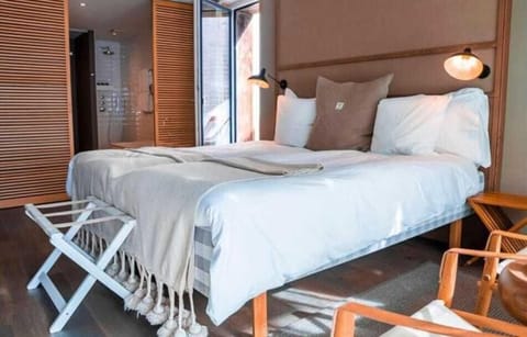 Deluxe Double Room | Free WiFi