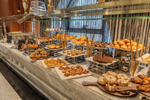 Daily buffet breakfast for a fee