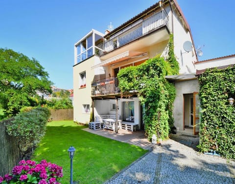 Apartment | Exterior