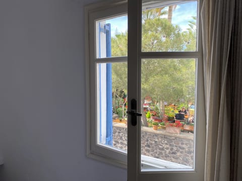 Comfort Apartment, City View | In-room safe, iron/ironing board, free WiFi