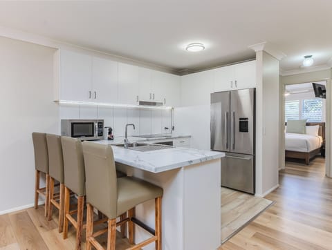 Apartment, 2 Bedrooms | Private kitchen | Electric kettle