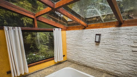 Deluxe Chalet | Private spa tub