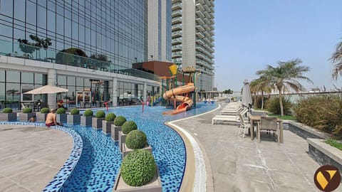 Luxury Apartment, Balcony, City View | Egyptian cotton sheets, premium bedding, in-room safe