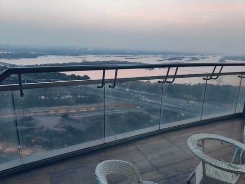 Luxury Apartment | Balcony