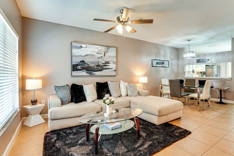 Apartment (2 Bedrooms) | Front of property