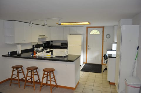 House, 3 Bedrooms | Individually decorated, individually furnished, blackout drapes