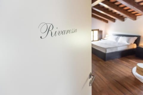 Superior Double Room, Vineyard View | Soundproofing, free WiFi