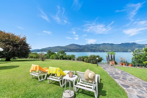 Family Apartment, 2 Bedrooms, Microwave (Casa Malpensata: Lake View Garden) | Terrace/patio