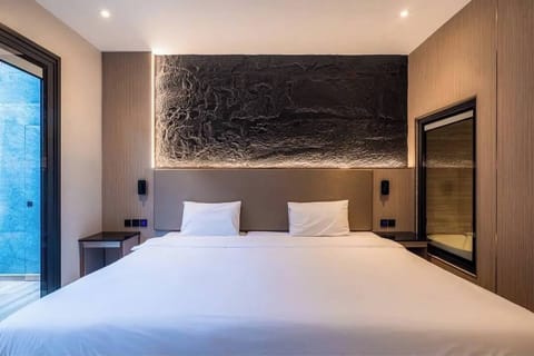 Deluxe Room, Balcony, Pool View | In-room safe, desk, blackout drapes, free WiFi