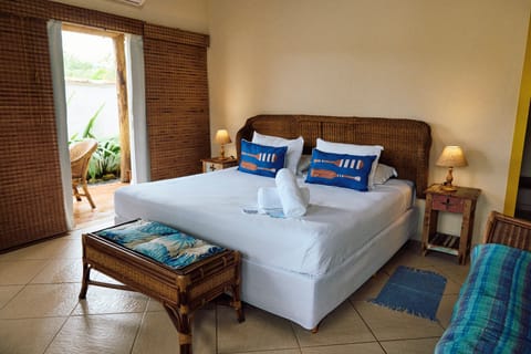 Minibar, blackout drapes, free WiFi, bed sheets