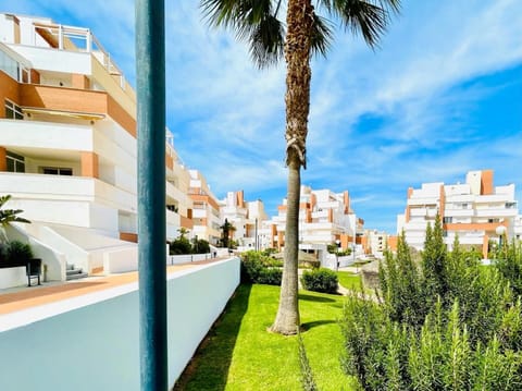 Apartment | Garden