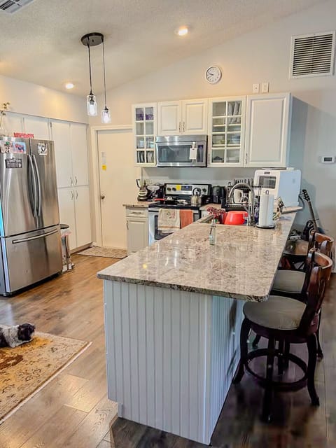 Room, 1 Bedroom, Pool View | Private kitchen | Freezer