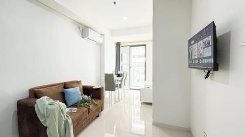 Standard Apartment | Living area
