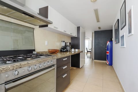 Design Apartment, 2 Bedrooms, City View, Tower | Private kitchen | Espresso maker