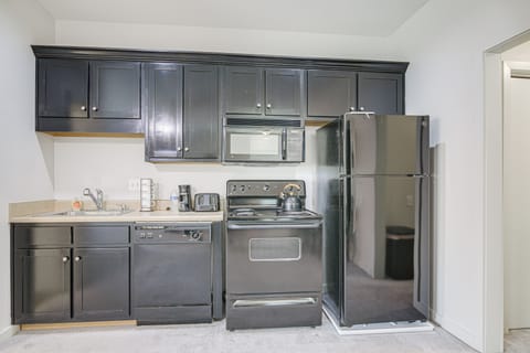 Apartment (0 Bedroom) | Interior