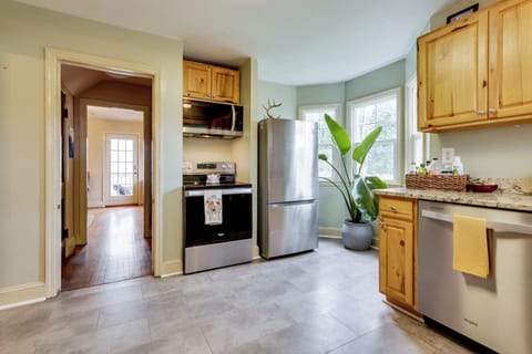 House (2 Bedrooms) | Interior