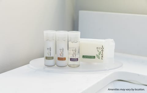 Combined shower/tub, eco-friendly toiletries, hair dryer, towels