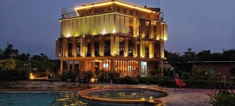 Deluxe Double Room, Balcony, River View | WiFi (free)