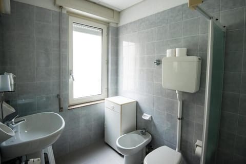 Classic Triple Room, Balcony, Sea View | Bathroom | Shower, hair dryer, towels, soap