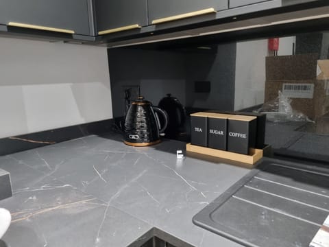 Mini-fridge, microwave, oven, stovetop