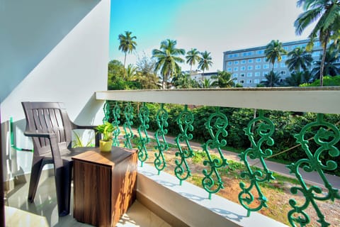 Deluxe Room, Balcony | Garden view