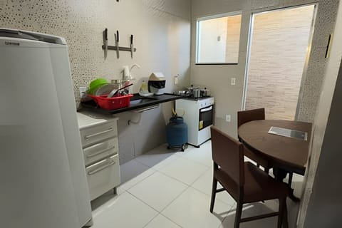 Apartment | Private kitchen | Fridge, oven, cookware/dishes/utensils