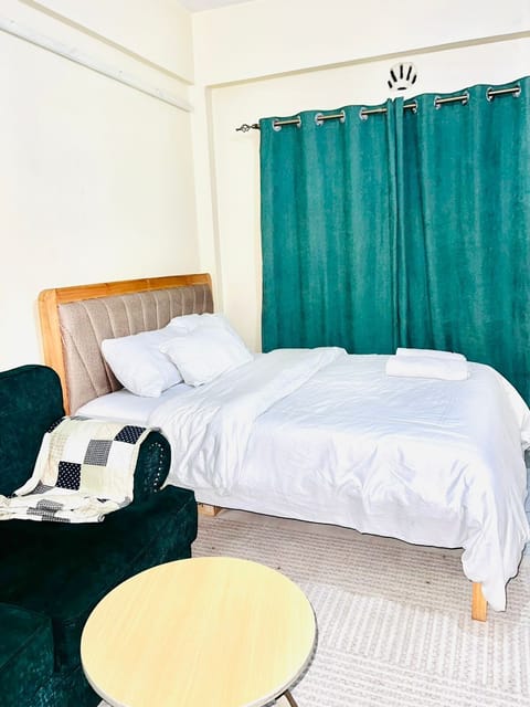 Superior Single Room, City View | Desk, laptop workspace, free WiFi