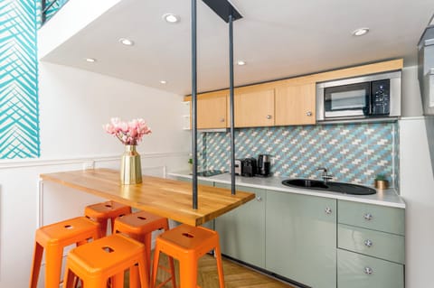 Apartment | Private kitchen | Fridge, microwave, stovetop, espresso maker