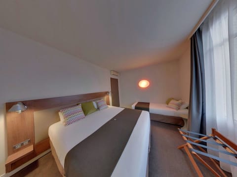 Standard Room, Multiple Beds | Premium bedding, in-room safe, desk, laptop workspace