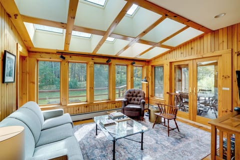 House (5 Bedrooms) | Interior