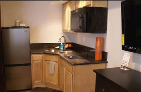 Fridge, microwave, coffee/tea maker