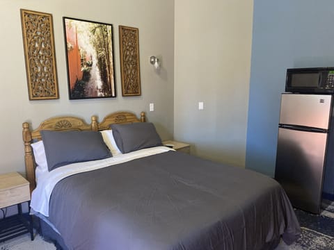 Economy Single Room | Iron/ironing board, free WiFi