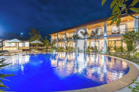 Front of property - evening/night