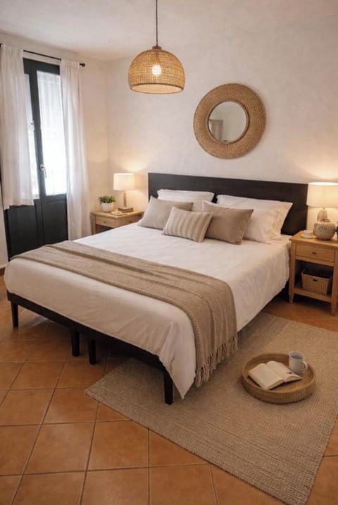 Double Room, Beach View | Desk, laptop workspace, blackout drapes, free WiFi