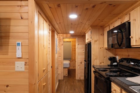 Cabin, River View | Private kitchen