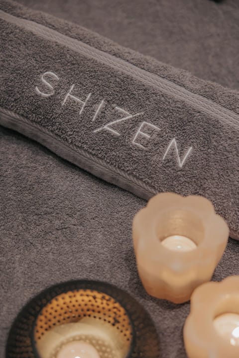 Couples treatment rooms, sauna, hot tub, steam room, Turkish bath