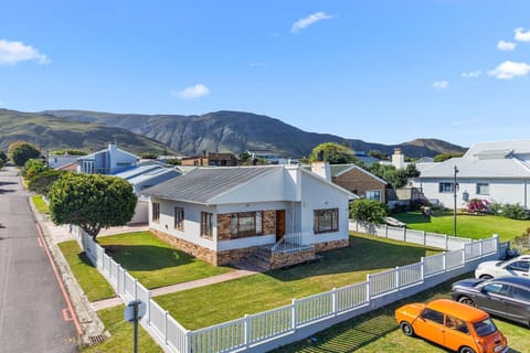House (2 Bedrooms) | Front of property