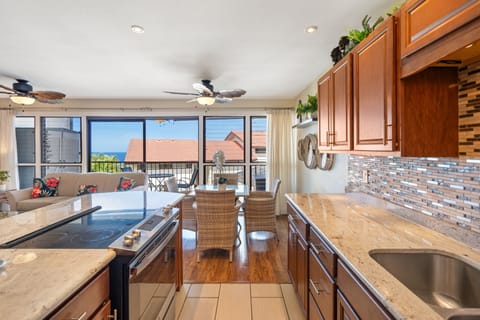 Condo, 2 Bedrooms | Interior